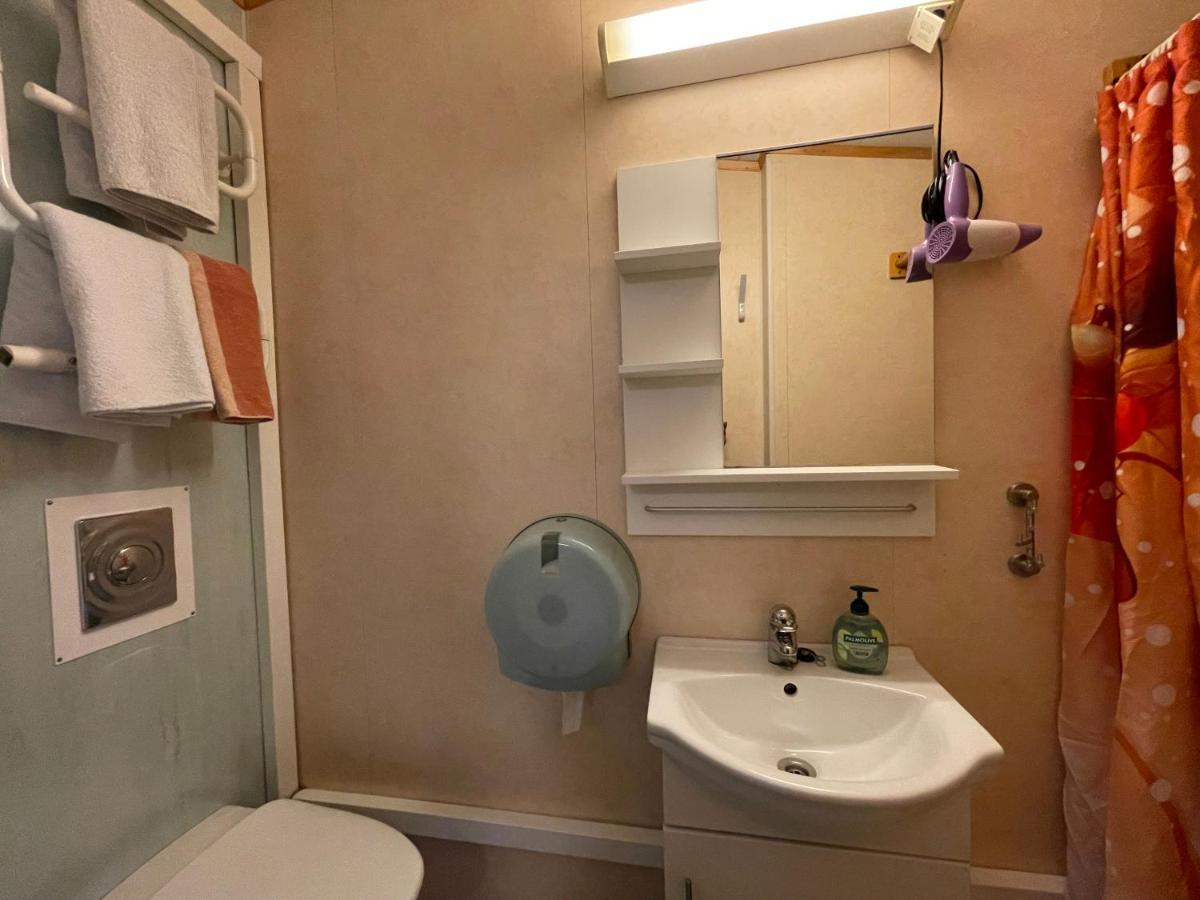 Skittenelv Lodge & Camping Tromso Room photo